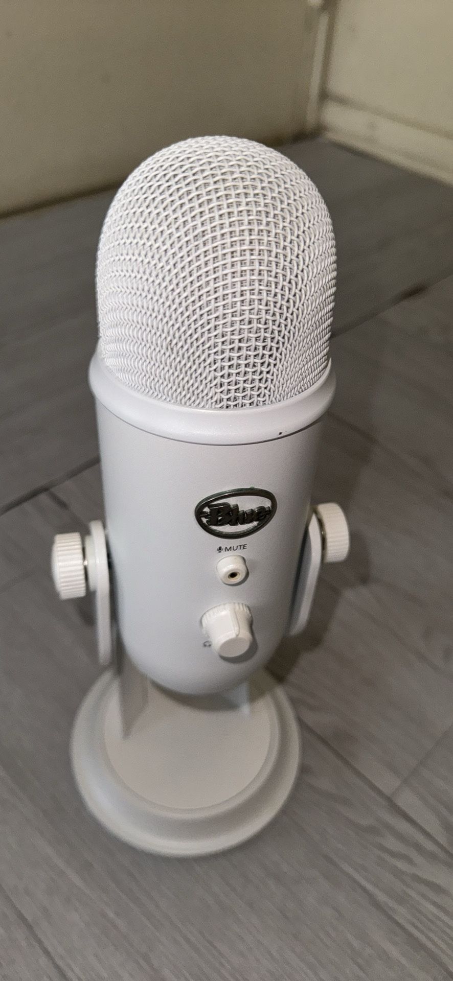 blue yeti microphone
