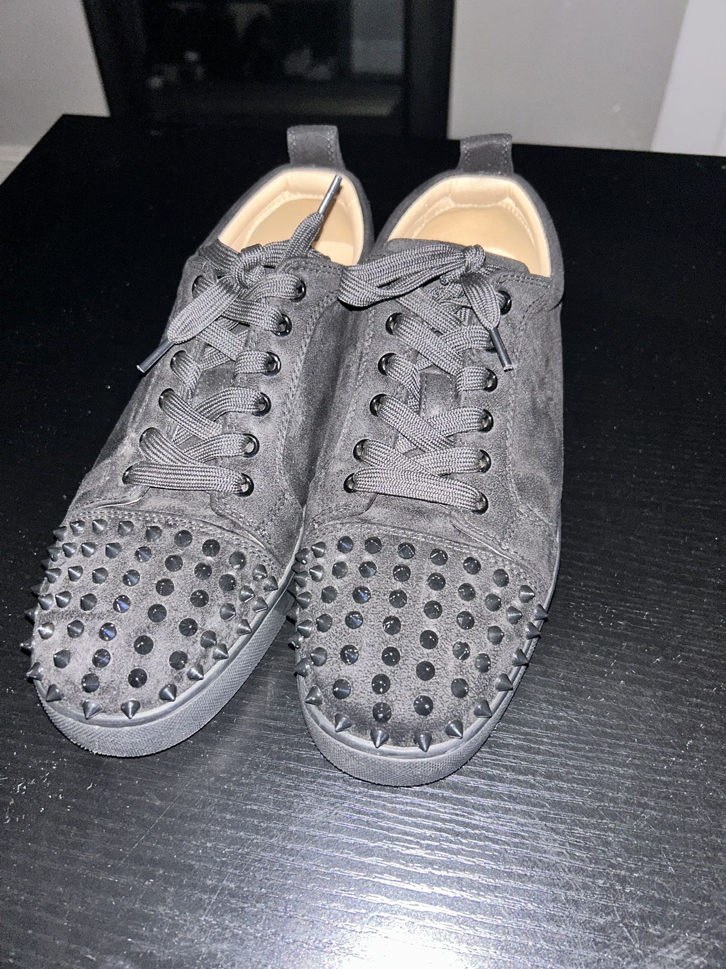 Red bottoms low 8.5 or 9 i think
