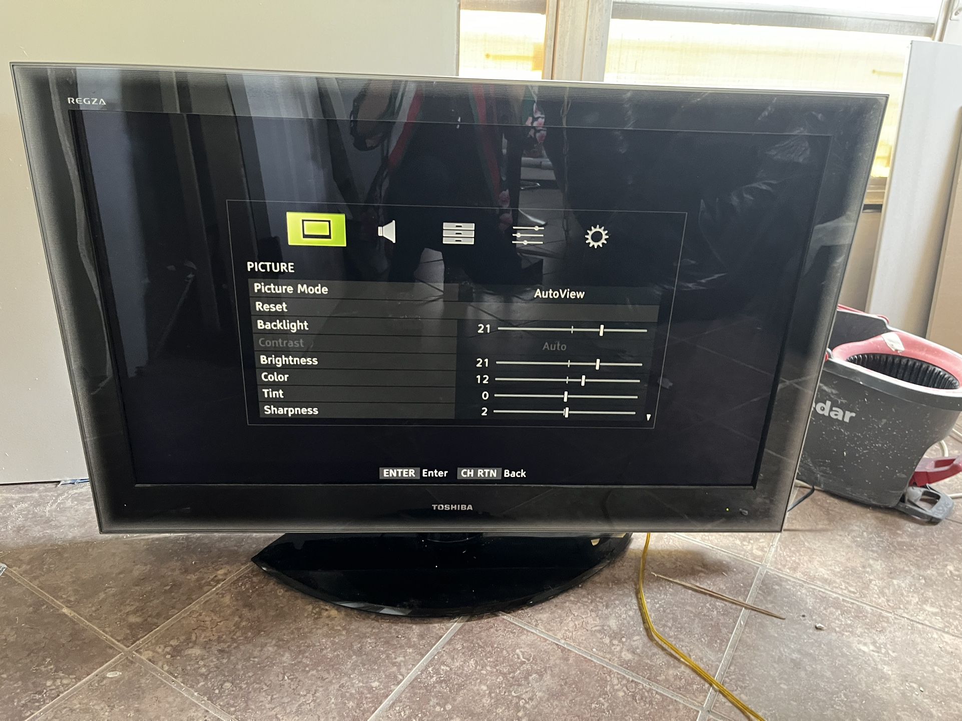 47”Toshiba Tv. Nit Smart, In Good Condition