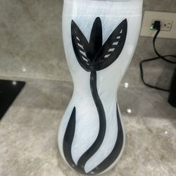 Kosta Boca Tulip Vase