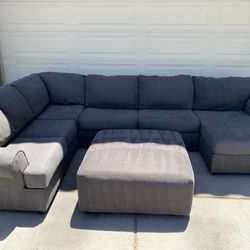 Modern Grey Sectional With Ottoman 