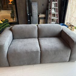 Maxwell Recliner leather 2 Cushion Sofa, BRAND NEW 