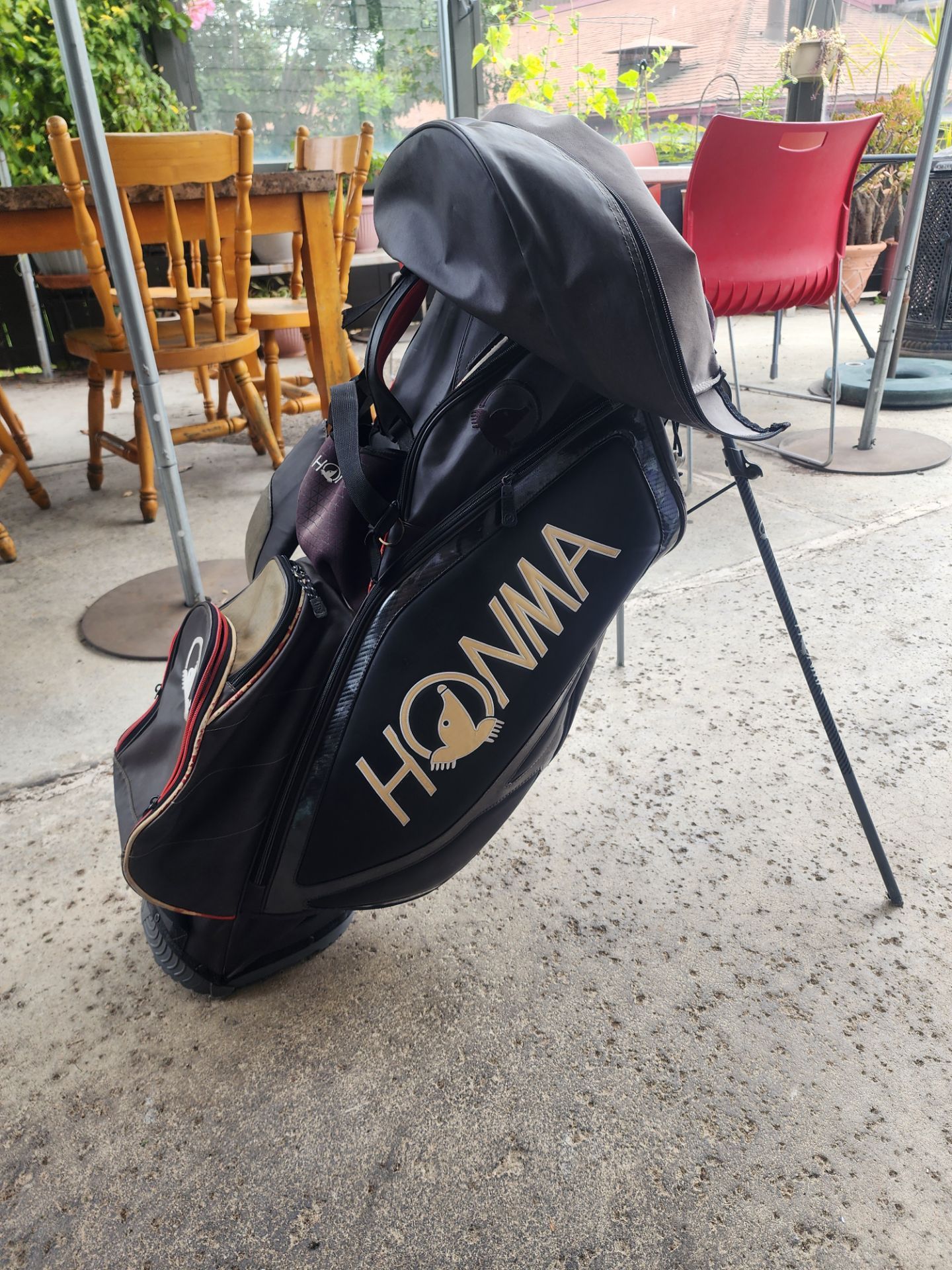 Honma golf bag