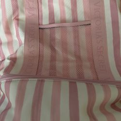 VICTORIA’S SECRET TOTE BAG