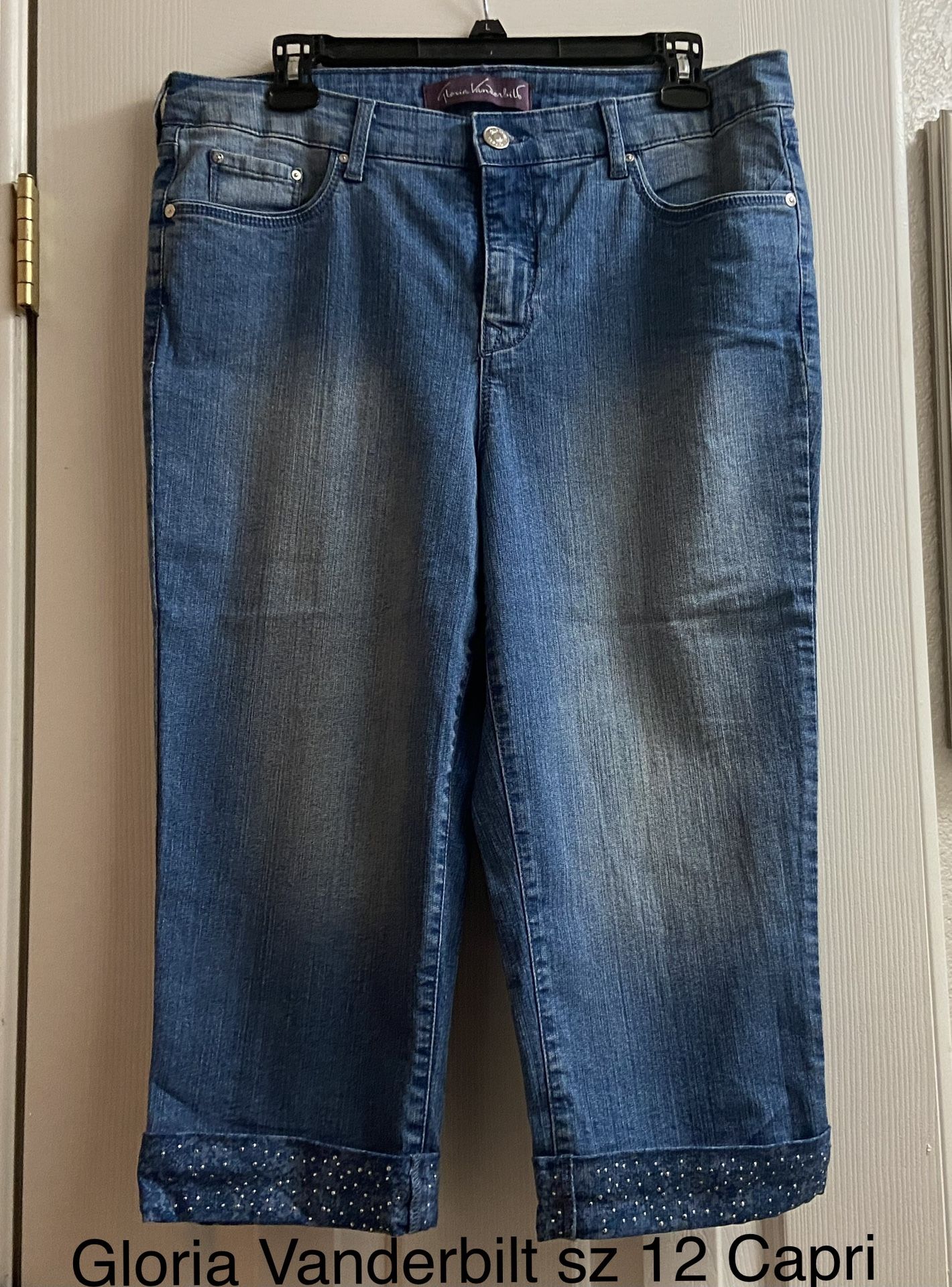 Womens Capri Jeans W Bling Sz 12