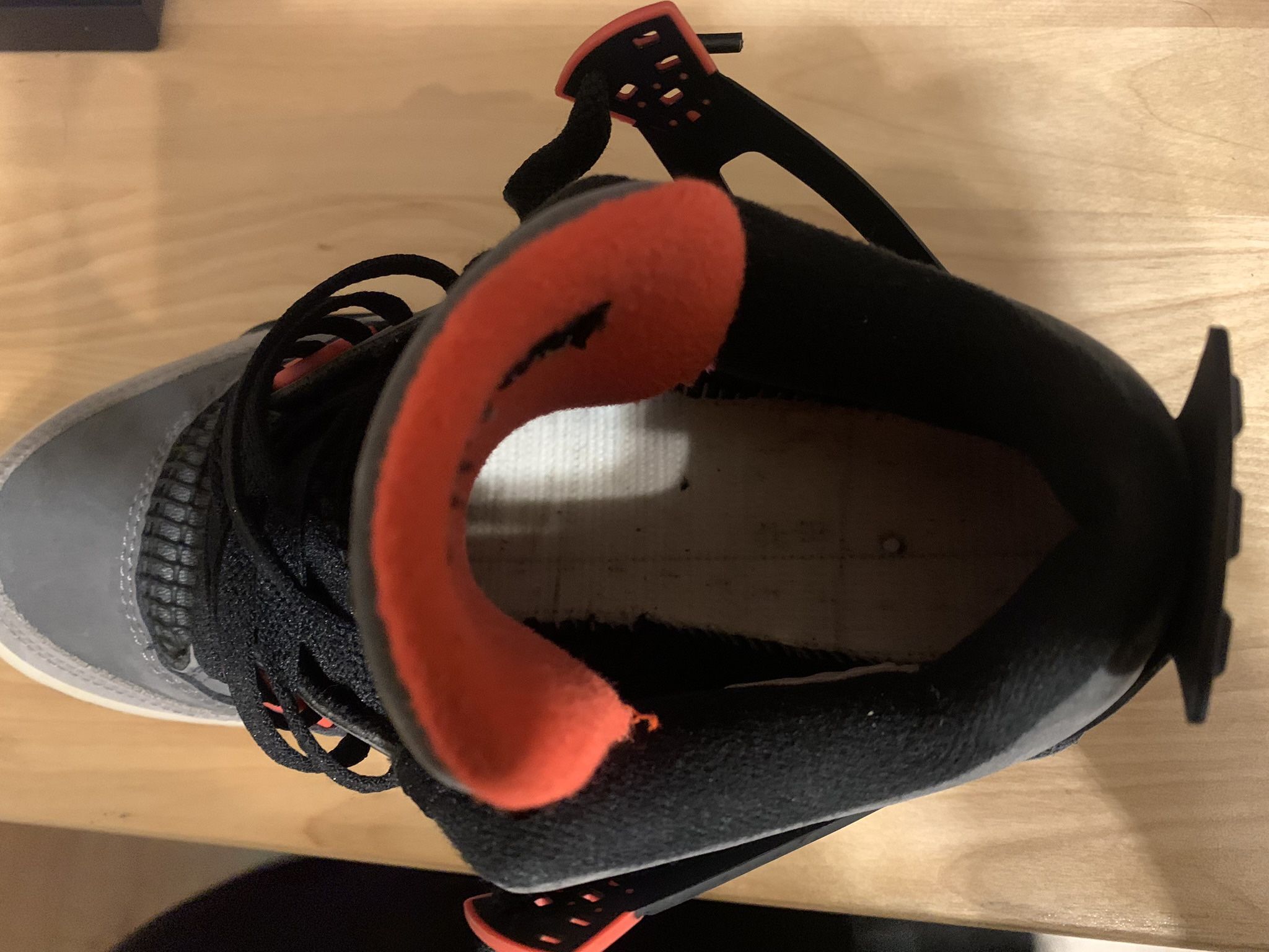 Nike Air Jordan Retro GS Infrared Size 7Y