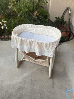 Rocking Bassinet On Wheels