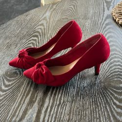 Nice Red Bow Dressy Heels. Size 5. Excellent Cond. 