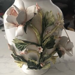 Porcelain Italian flower vase 3D flowers