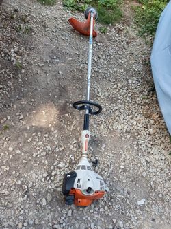 Stihl straight shaft weed Wacker NEEDS PULL CORD AND MINOR MAINTENANCE PRICE IS FIRM