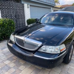 2011 Lincoln Town Car