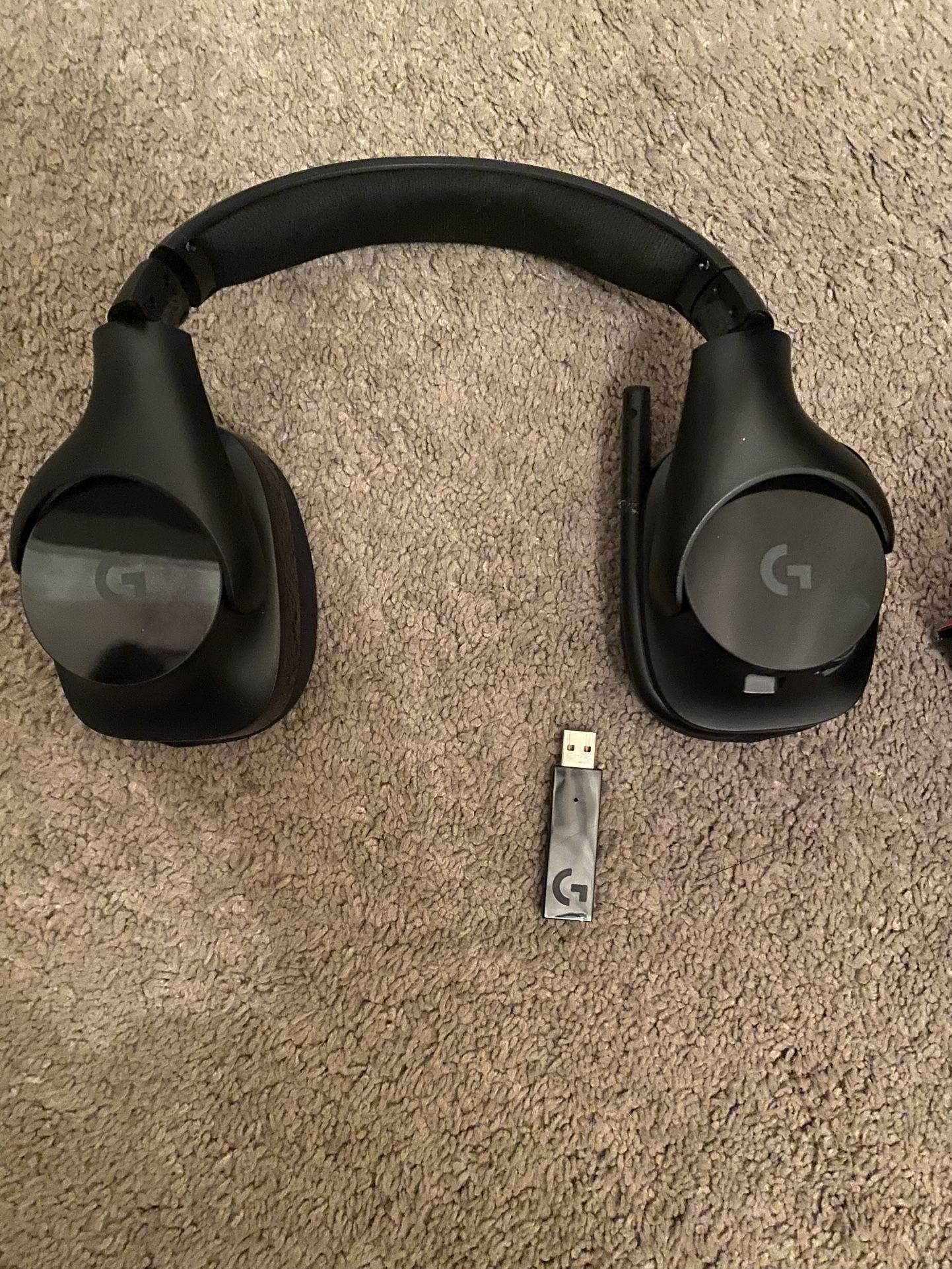 Logitech Wireless Gaming Headset G533