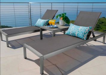 Modern Silver 2-Piece Metal Outdoor Chaise Lounge (2 Pack)