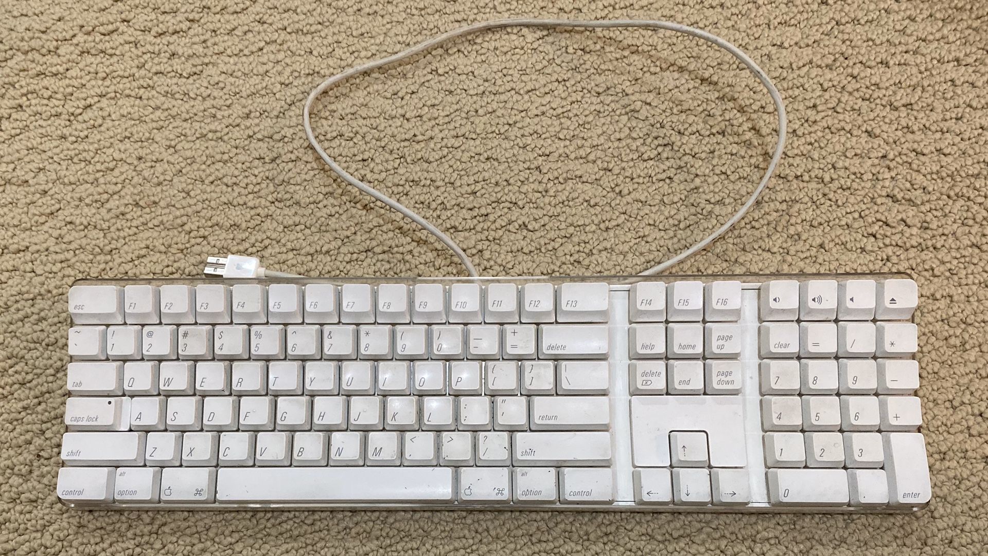 Apple Mac Wired USB Computer Keyboard