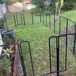 In closed,, Little Fences,, Can Do In Any Shape,, Set Up Easy ,, Great For Puppies 