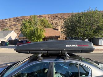 Yakima Rocket box cargo box