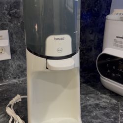 Breeze water dispenser