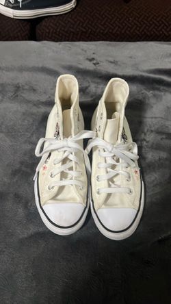 Girls converse