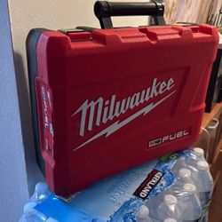 Box New Milwaukee For Drill 