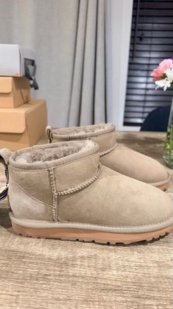 OZWEAR UGG Australian Sheepskin Double Zip Boots Women’s 7 Olive NWT