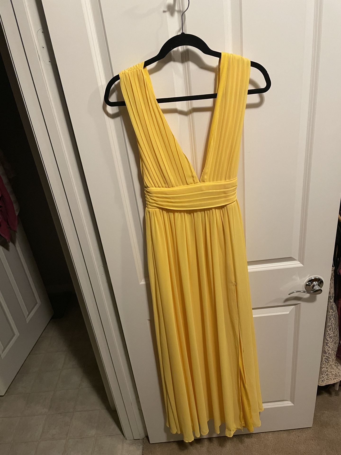 Bright Yellow Formal-esque Dress