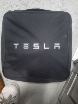 Tesla charger portable