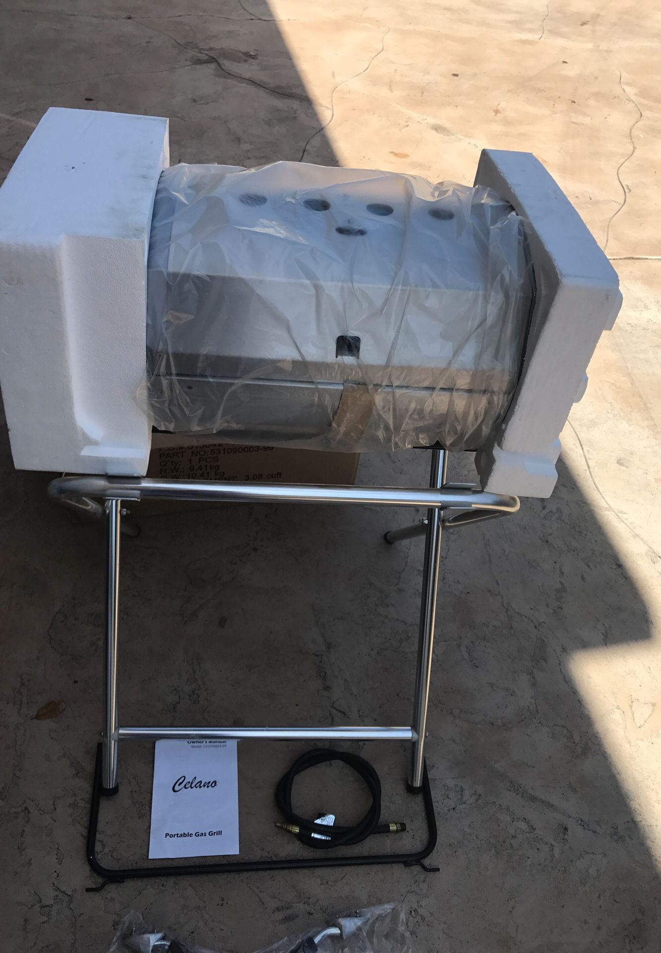 RV BBQ CELANO PORTABLE GAS GRILL STAINLESS STEEL BRAND NEW NEVER USED VERY HIGH QULITY SELLING FOR HALF PRICE OF NEW