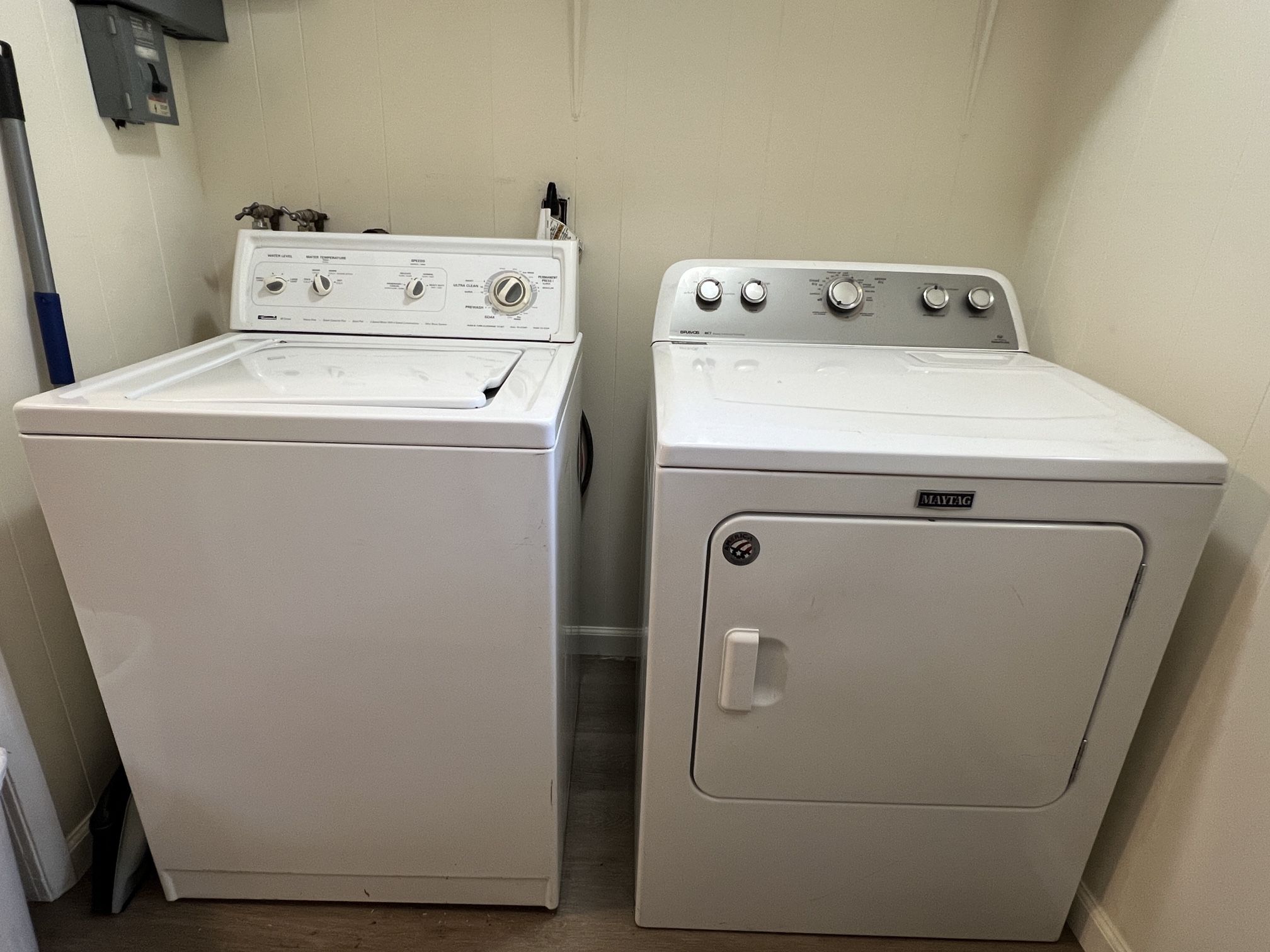 Washer & dryer