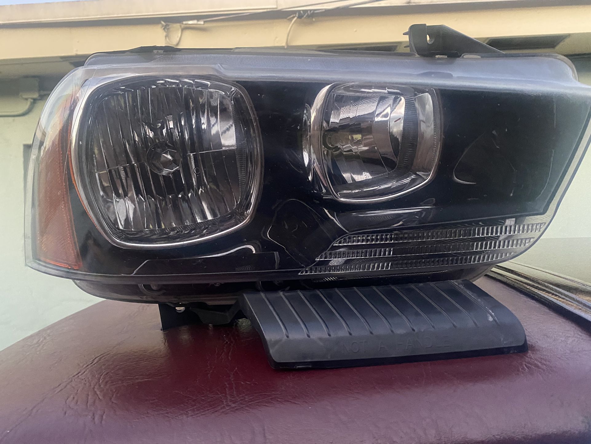 2014 Dodge Charger Headlight 