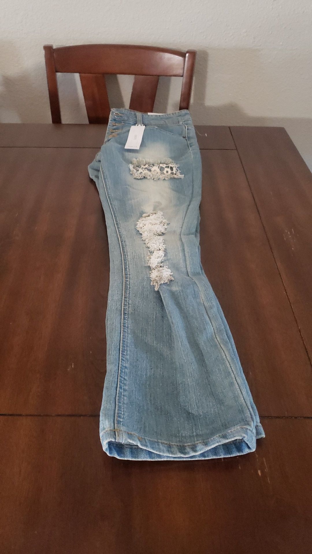 New rue 21 cropped jeans. Size 1 / 2