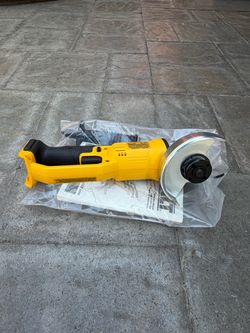 DeWalt 20V MAX Cordless 4-1/2” Angle Grinder – BRAND NEW!