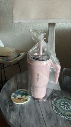 Eastside,N EW,, 30oz. Metal tumbler