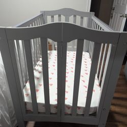 Mini Folding Crib