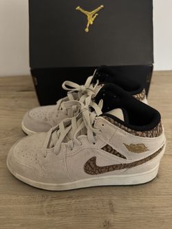 Air Jordan’s Nike size 4