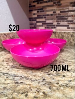 Tupperware Bowls