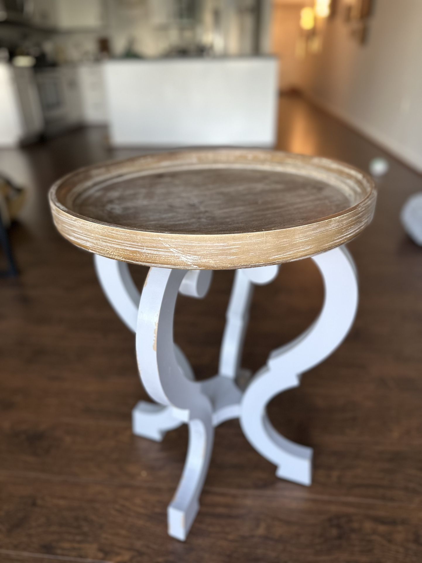 Rustic Round Side Table – Whitewashed Base & Distressed Wood Top – $30 (Moving Sale) Tacoma, Wa