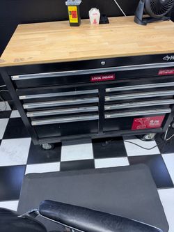 Husky tool box $300