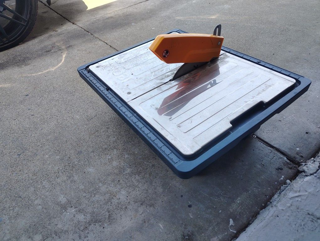 Ryobi Tile Saw