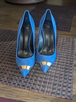 Giuseppe Zanotti blue suede pointed-toe pumps