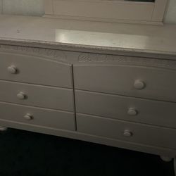 Bedroom Dresser Set