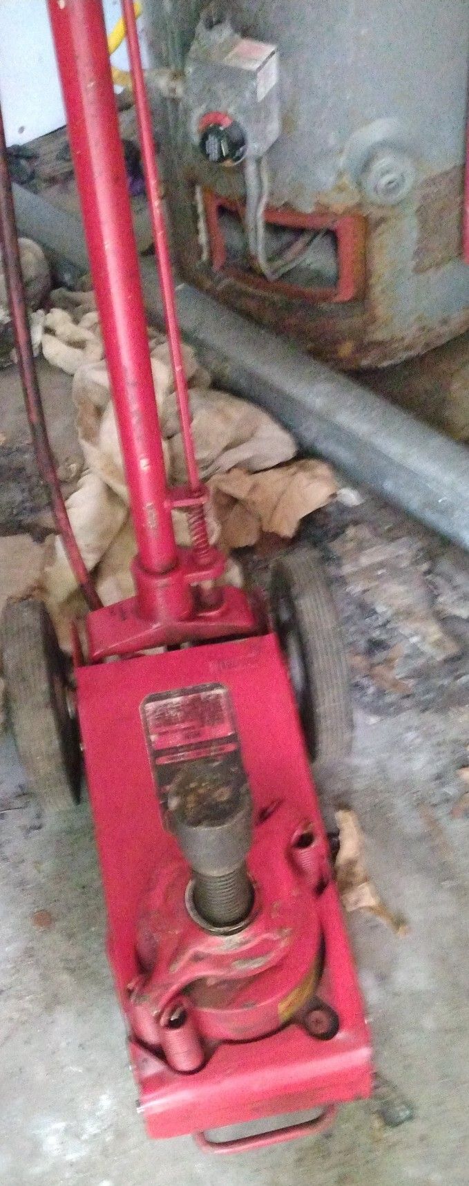 Norco 122200D Air Operated 22-Ton Hydraulic Floor Jack 