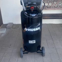 HUSKY AIR COMPRESSOR 