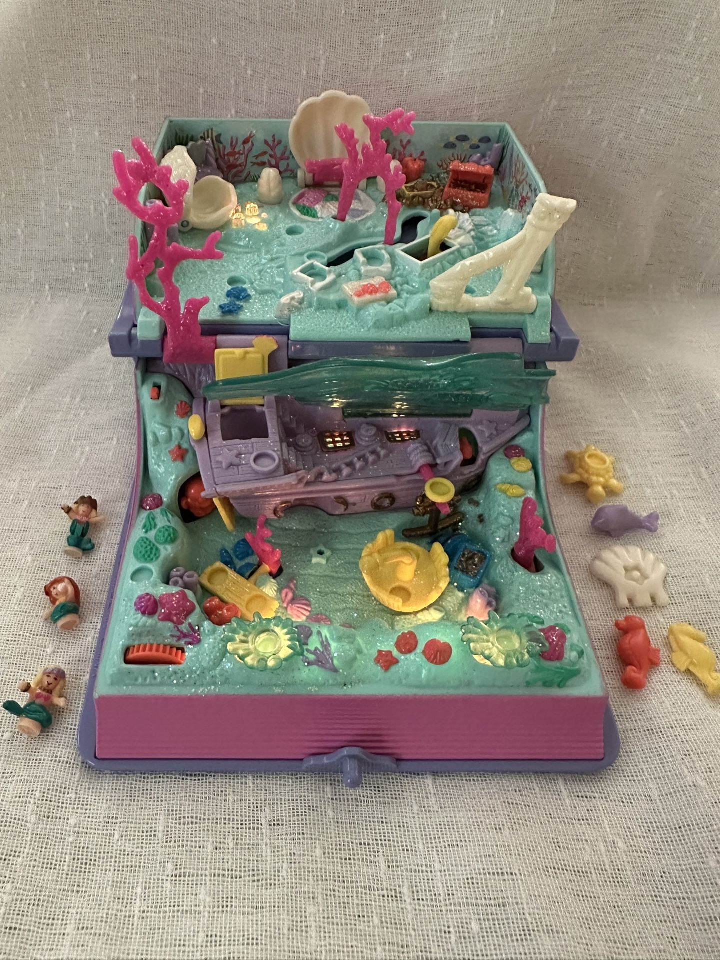 1995 Polly Pocket Sparkling Mermaid Adventure