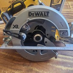 Dewalt Cordless Circular Saw 