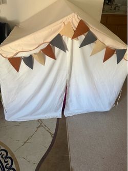 Kids tent