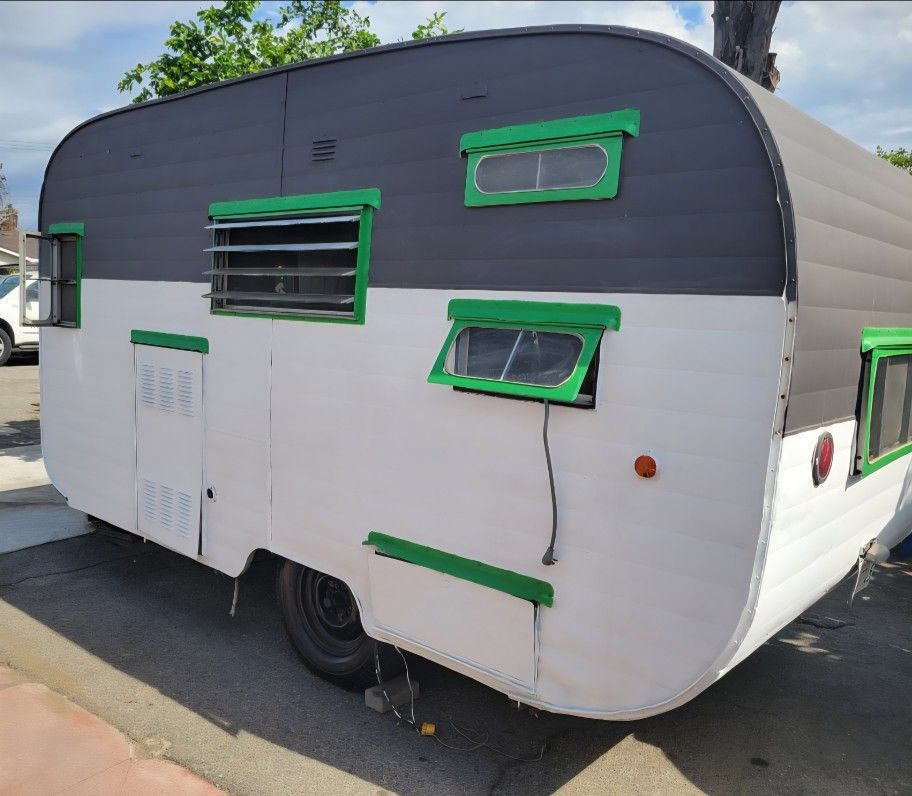 1992 Santa FE TRAILER RV