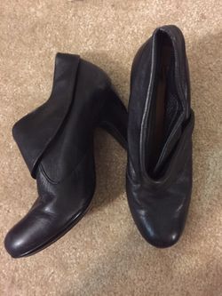 Black leather bootie shoes 8.5