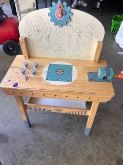 Toddler work bench