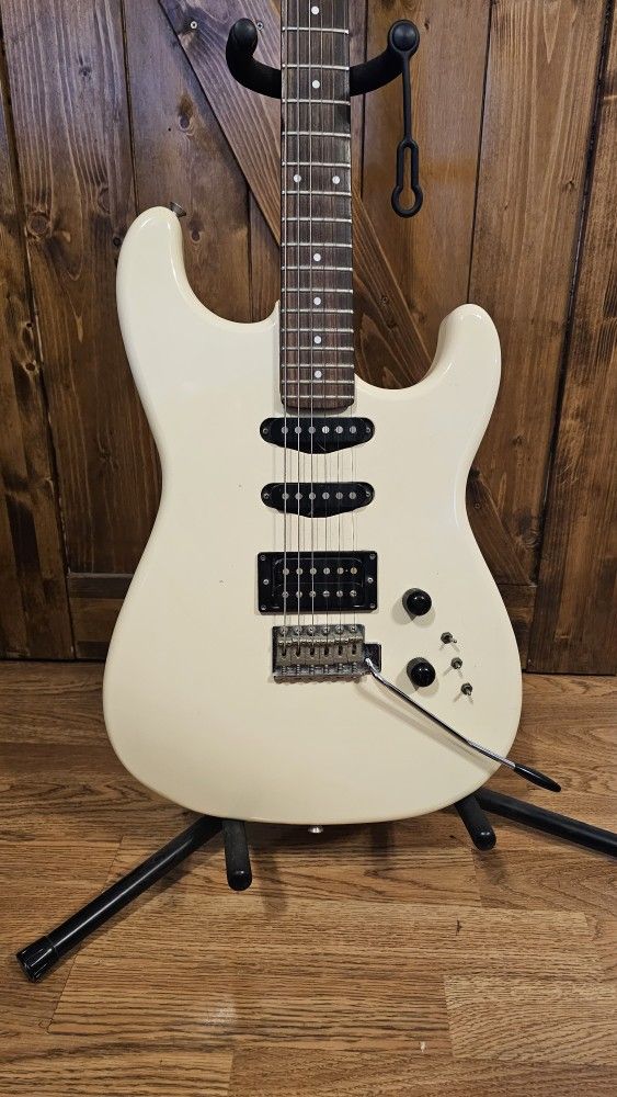 Fender Contemporary Stratocaster Royal Squire 1986 MIJ