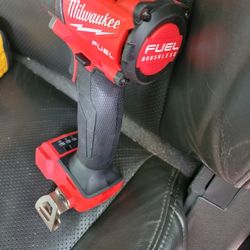 Milwaukee M18. 3/8 Impact Wrench Fuel